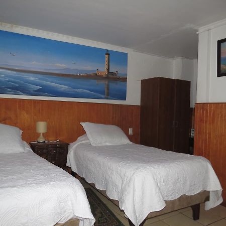 Hostal Valles Del Mar ลาเซเรนา ภายนอก รูปภาพ